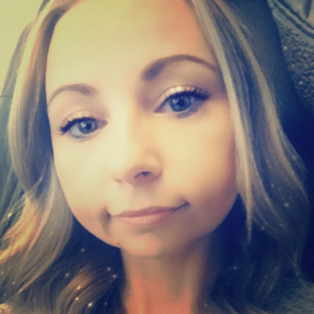 Meet your Posher, Pamela